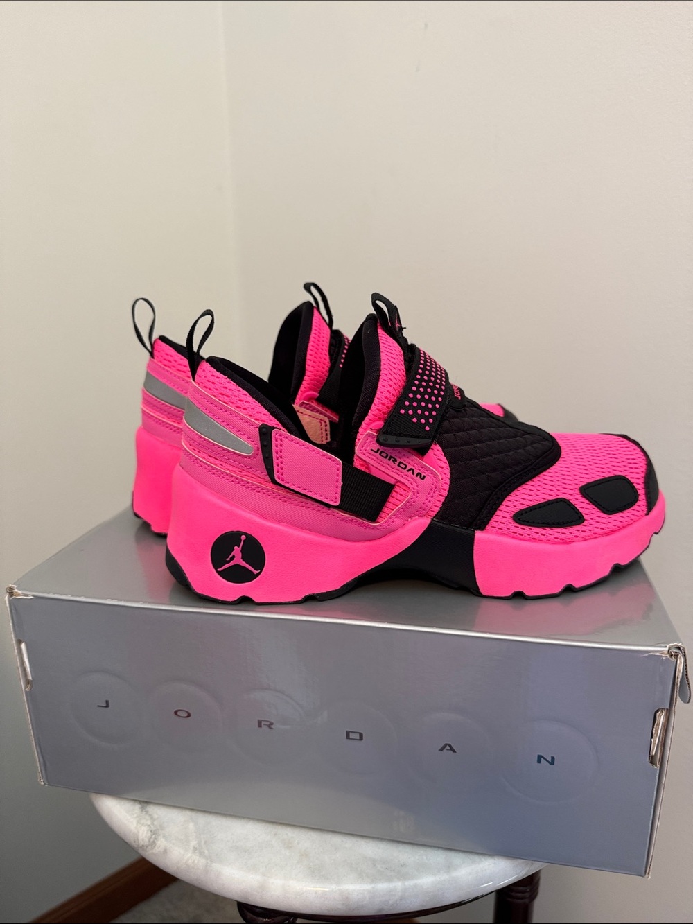 Authentic Jordan Slip-On Sneakers in Hot Pink and Black - Picture 4 of 4